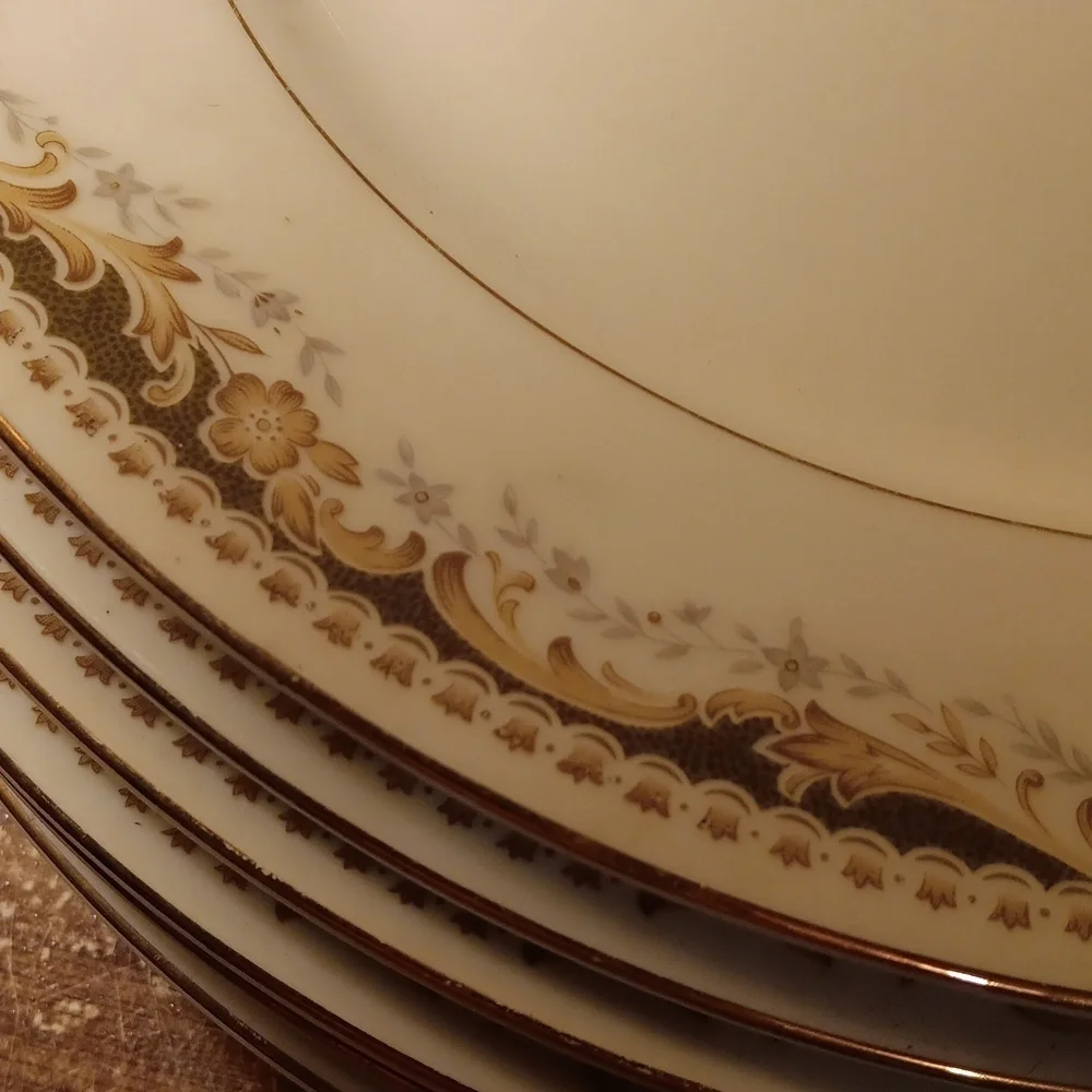 Vintage Queen Anne select fine China plates